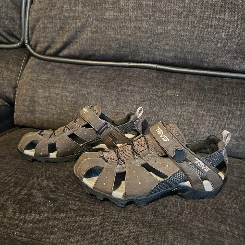 Teva Men's‎ Brown Sandals Size 8